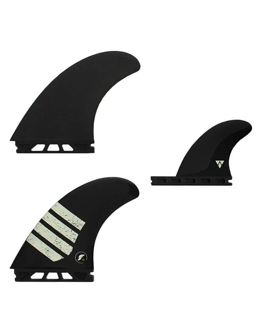 Futures T1 Twin Fin + Trailer Alpha - Bob Gnarly Surf
