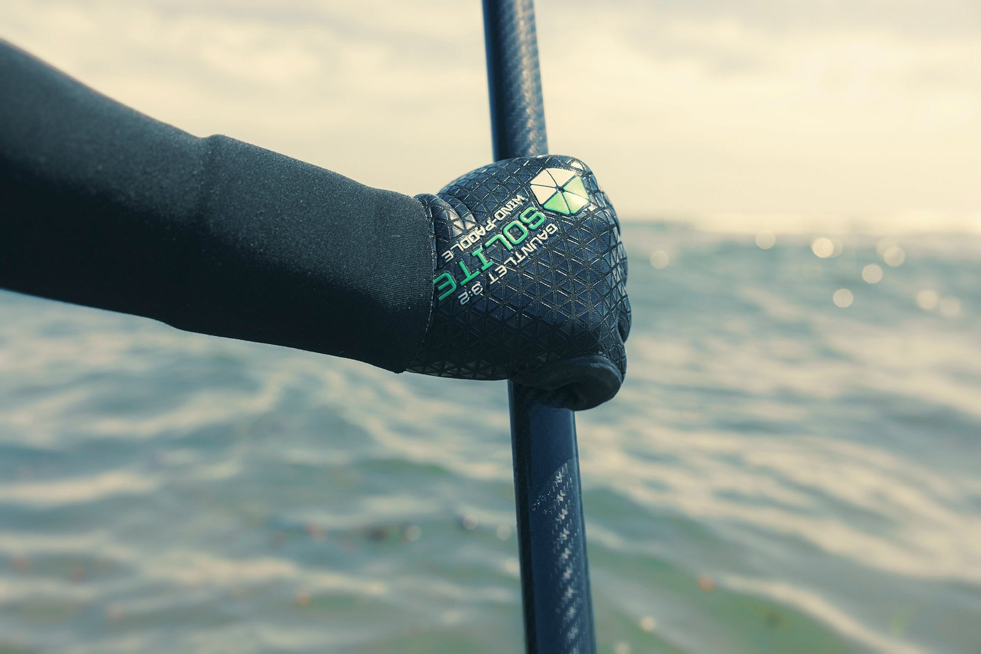 3:2 Wind/Paddle Gauntlet Wetsuit Gloves Gloves Solite Boots UK