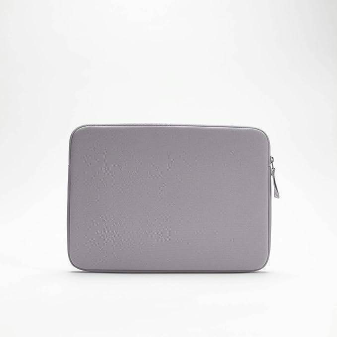 Incase A.R.C. Sleeve with ReSpun 100% Recycled Polyester bag INCASE