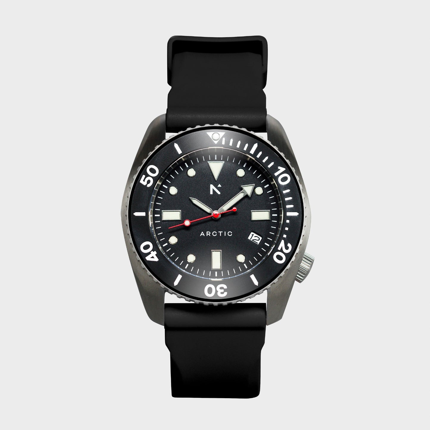'Arctic' 500m Dive Watch (43mm) | Pitch Black Watches Rotate North