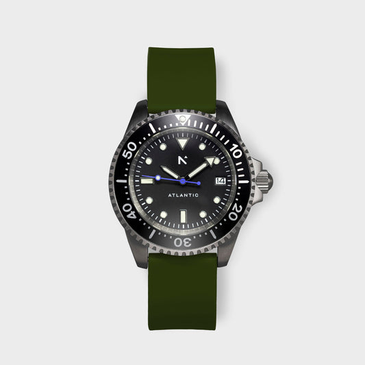 'Atlantic' Dive Watch (40mm) | Moss Green Watches Rotate North