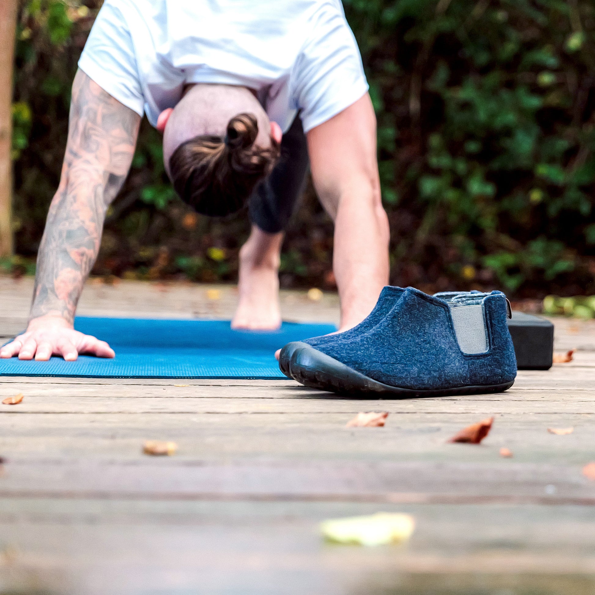 Brumby - Men's - Navy & Grey Brumby Slippers Gumbies