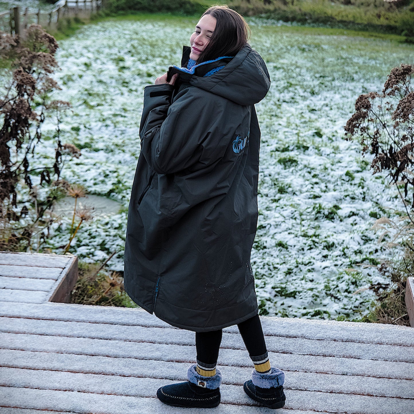 Sports-Cape - Charcoal & Blue S-Cape Gumbies