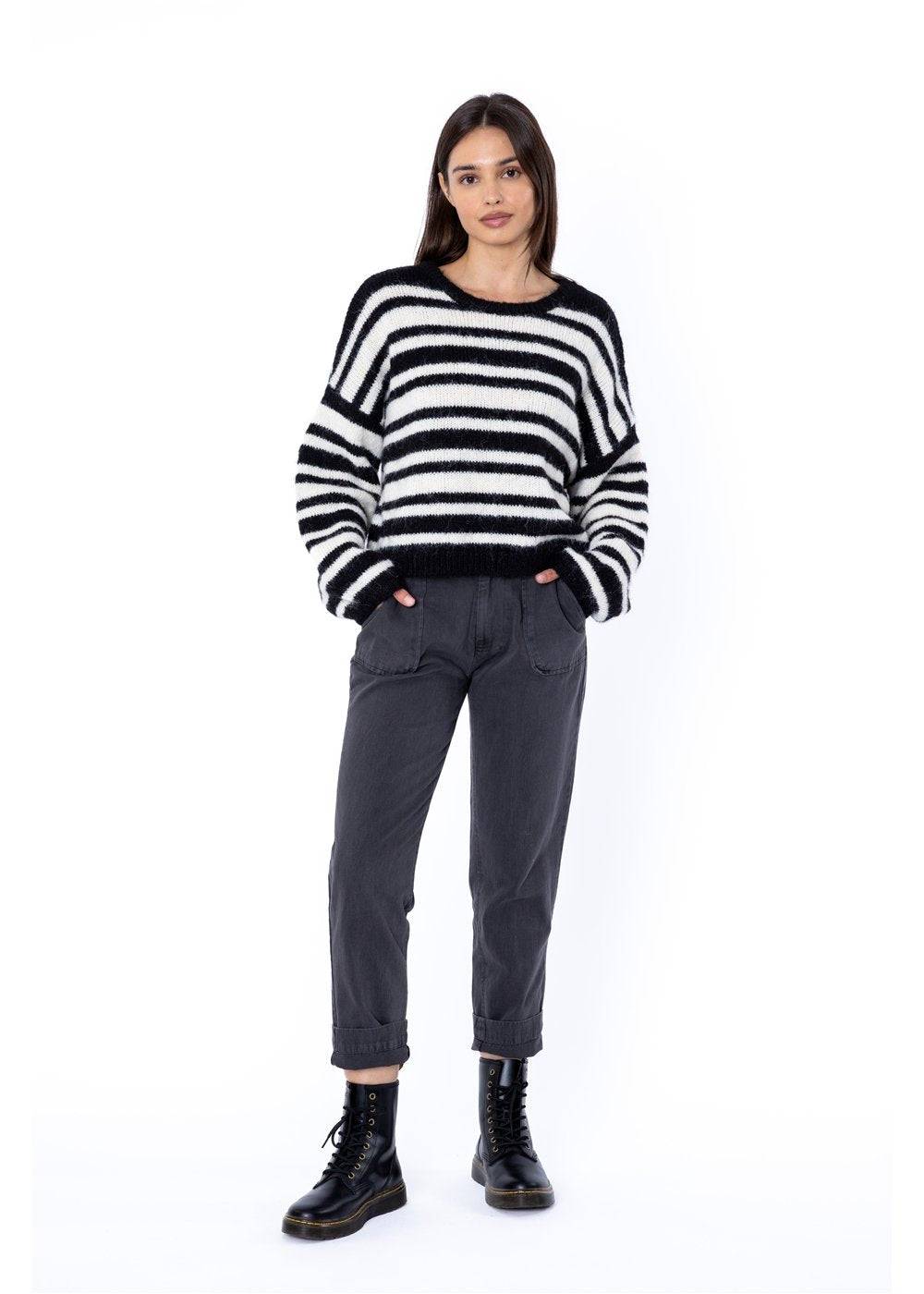 Sisstr Ocean Shores Sweater ladies sweater Sisstrevolution Black XS