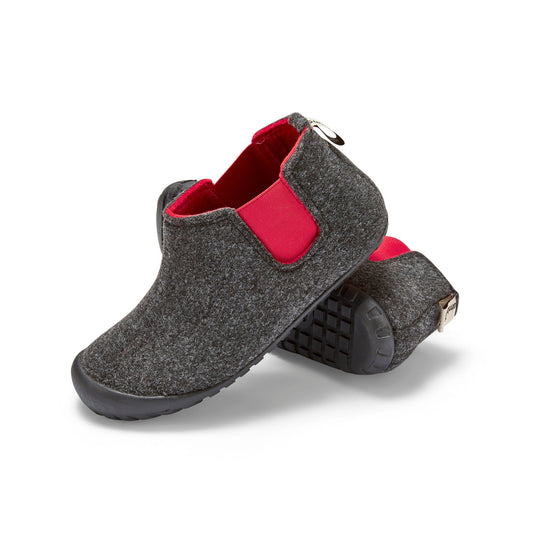 Brumby - Women's - Charcoal & Red Brumby Slippers Gumbies