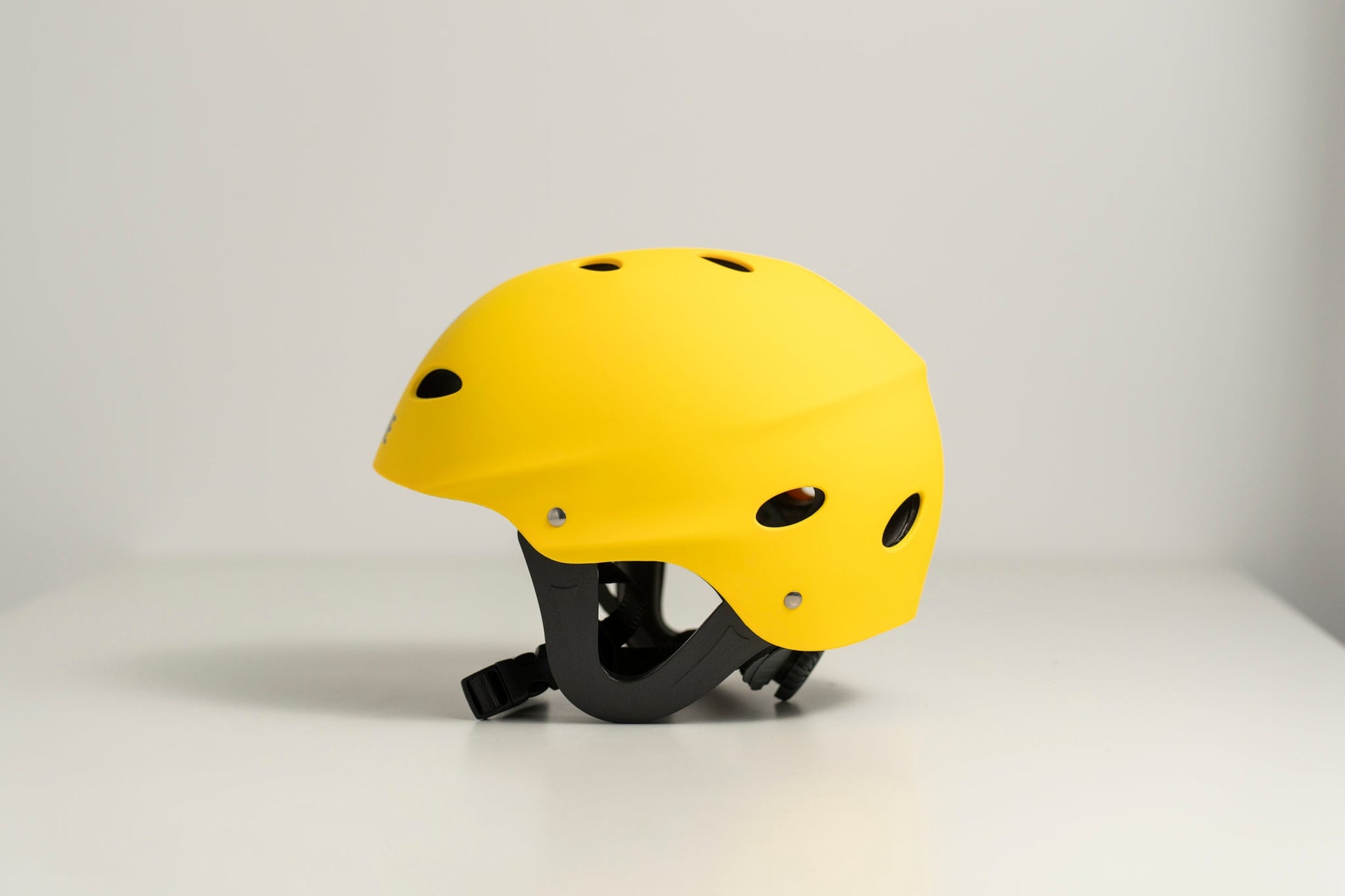 Helmet - Circle One Centre Helmet (CE EN 1385) Circle One Surf