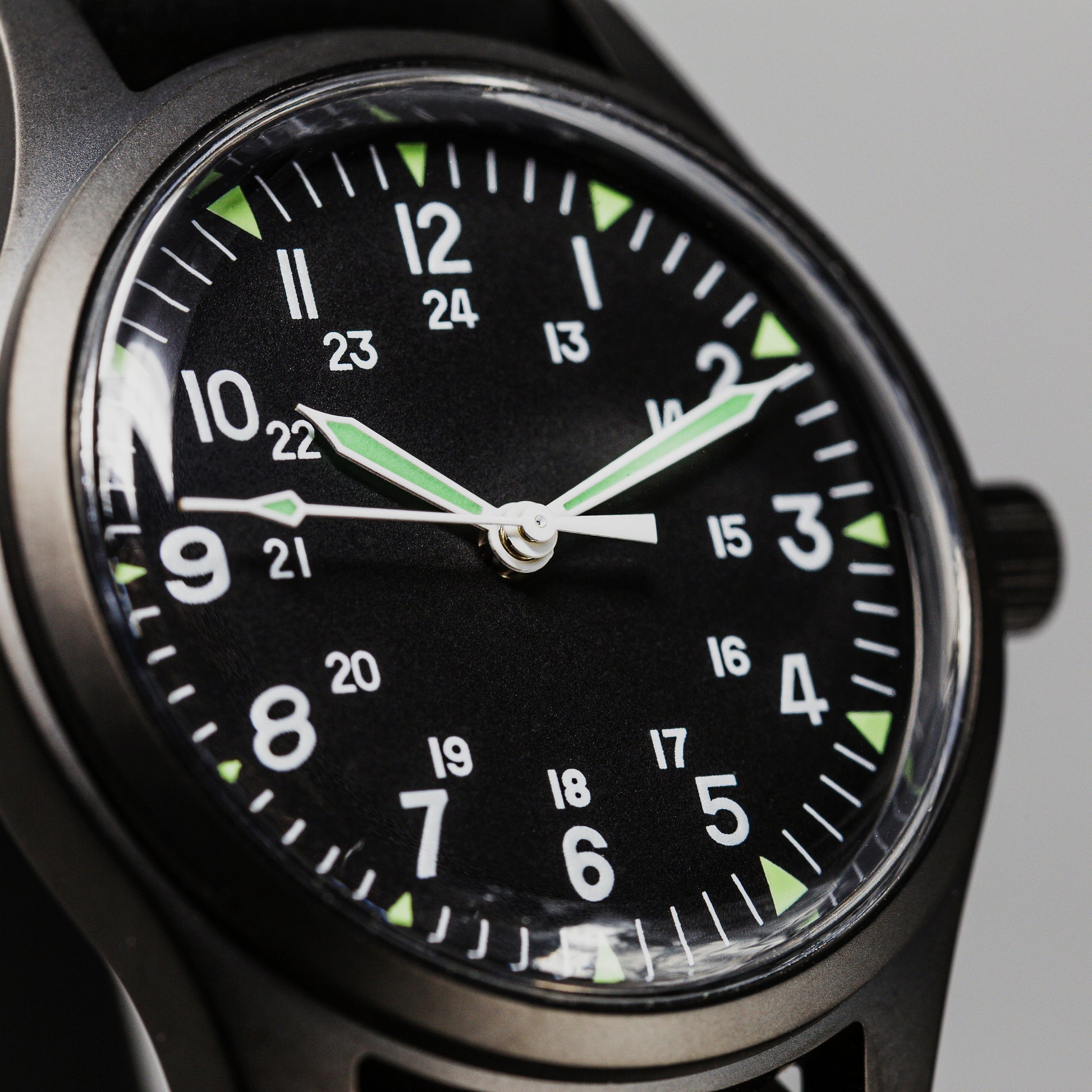 'Terrain Black' Cat.4 Field Watch (38mm) | Limited Edition Watches Rotate North