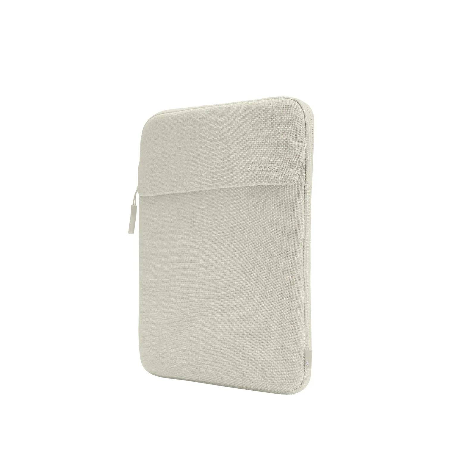 INCASE Crosstown Sleeve with Woolenex for 14-inch Laptop - Limestone bag INCASE