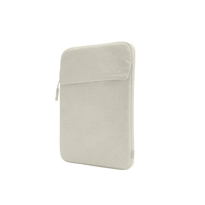 INCASE Crosstown Sleeve with Woolenex for 14-inch Laptop - Limestone bag INCASE