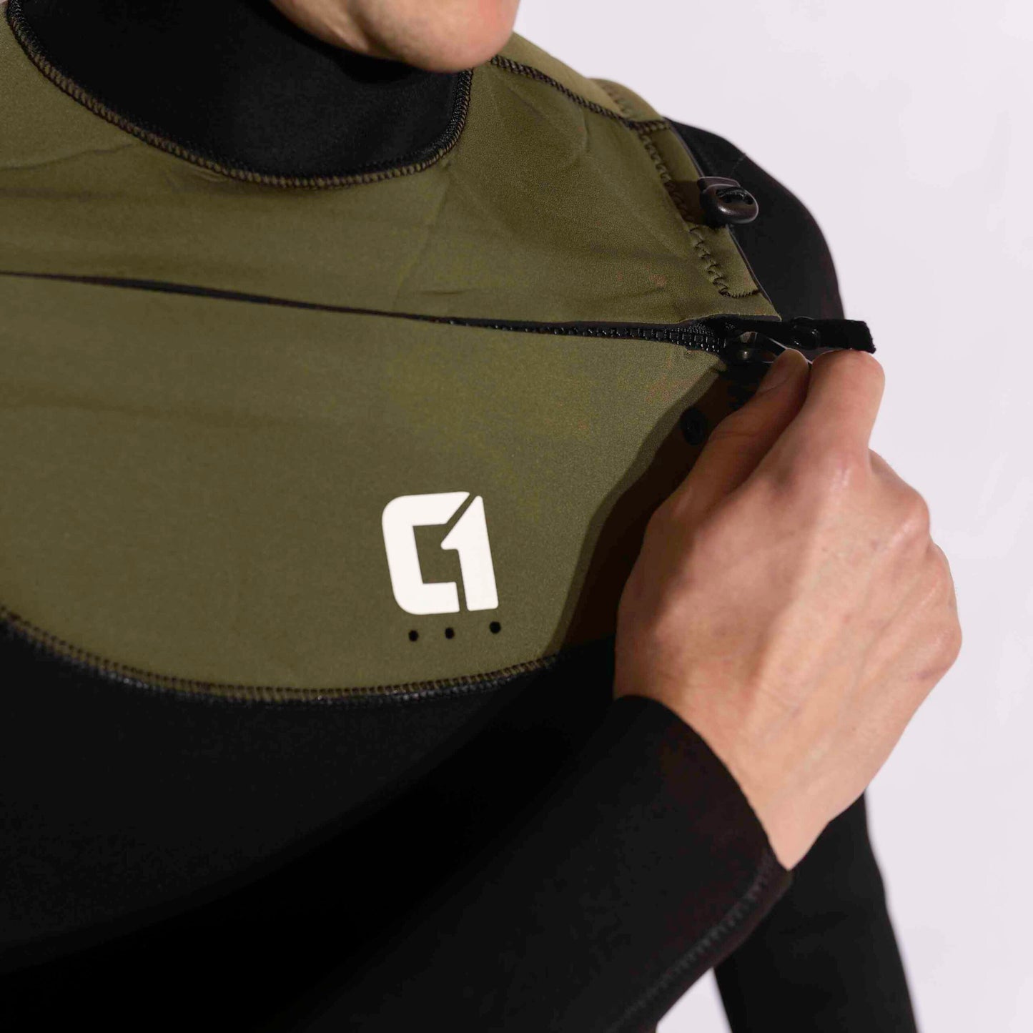 Mens 5/4mm Winter Wetsuit ICON GBS Chest Zip Wetsuit Mens Circle One Surf