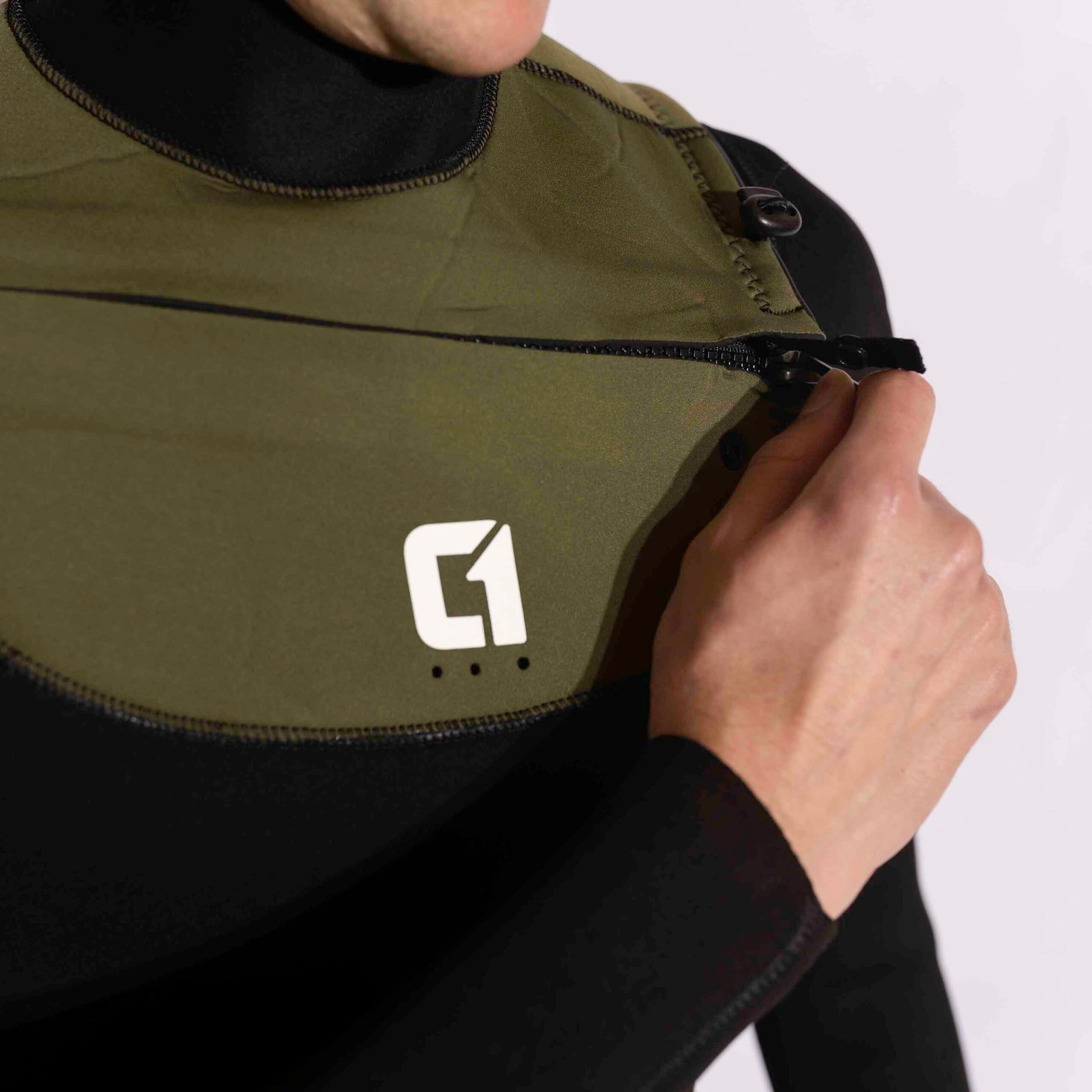 Mens 5/4mm Winter Wetsuit ICON GBS Chest Zip Wetsuit Mens Circle One Surf