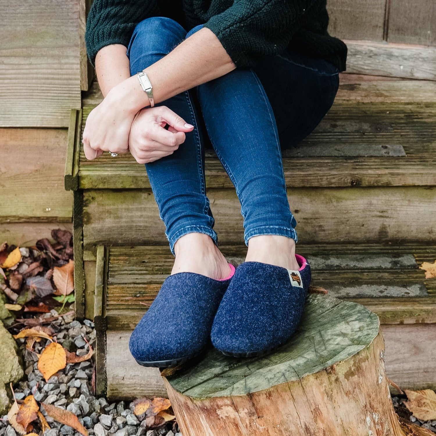 Outback - Women's - Navy & Pink Outback Slippers Gumbies