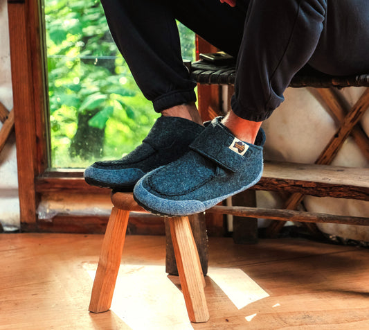 Quokka - Men's - Charcoal & Grey Quokka Slippers Gumbies