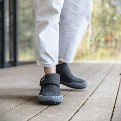 Quokka - Women's - Charcoal & Grey Quokka Slippers Gumbies