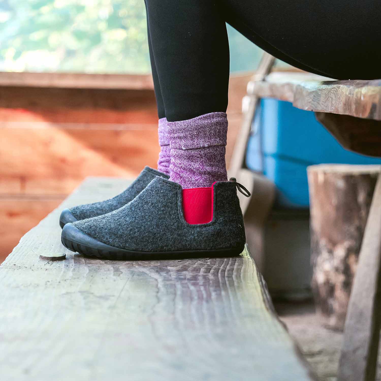 Brumby - Women's - Charcoal & Red Brumby Slippers Gumbies