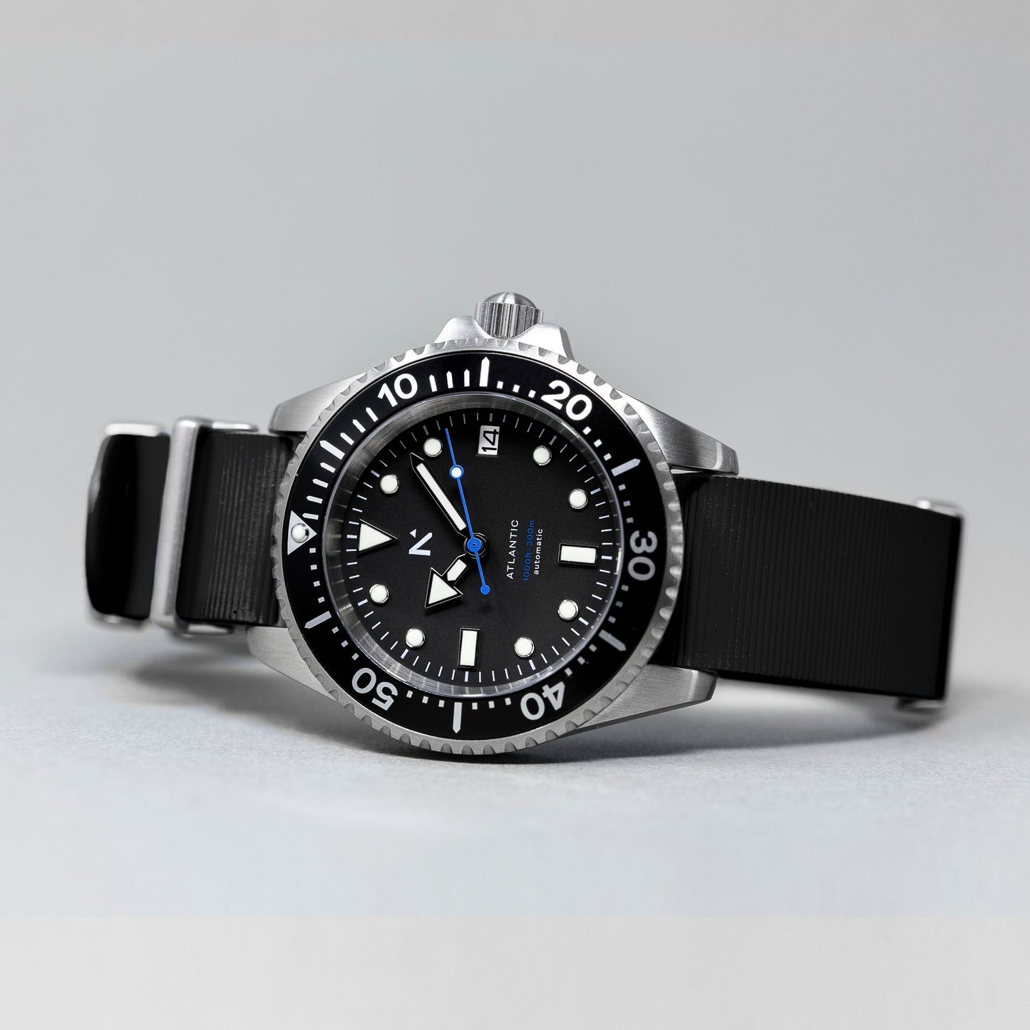 'Atlantic' Dive Watch (40mm) | Seal Black NATO Watches Rotate North