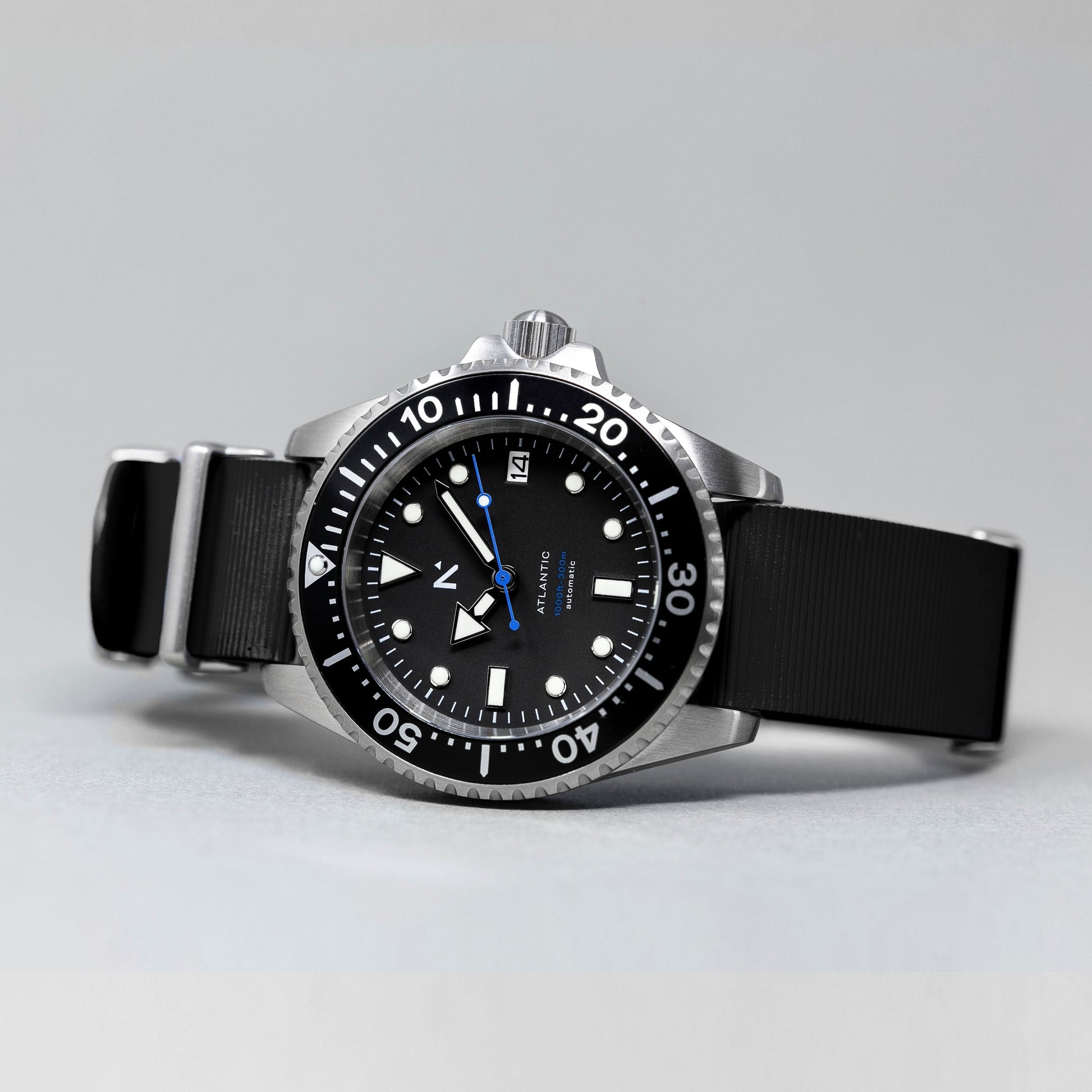 'Atlantic' Dive Watch (40mm) | Seal Black NATO Watches Rotate North