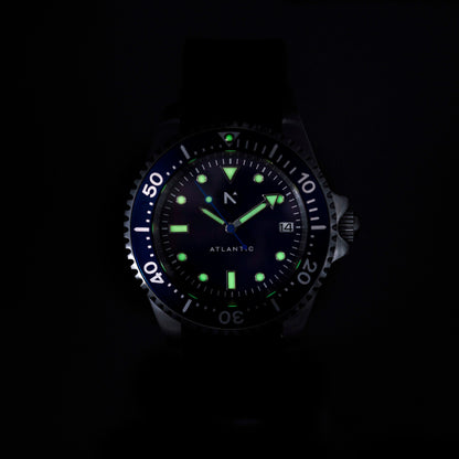 'Atlantic' Dive Watch (40mm) | Deep Night Watches Rotate North