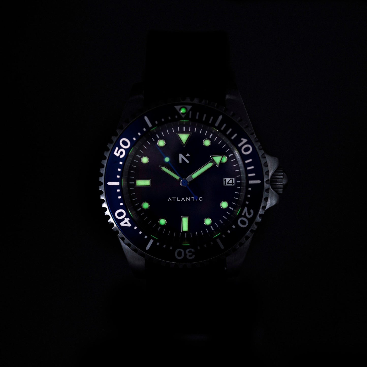 'Atlantic' Dive Watch (40mm) | Deep Night NATO Watches Rotate North