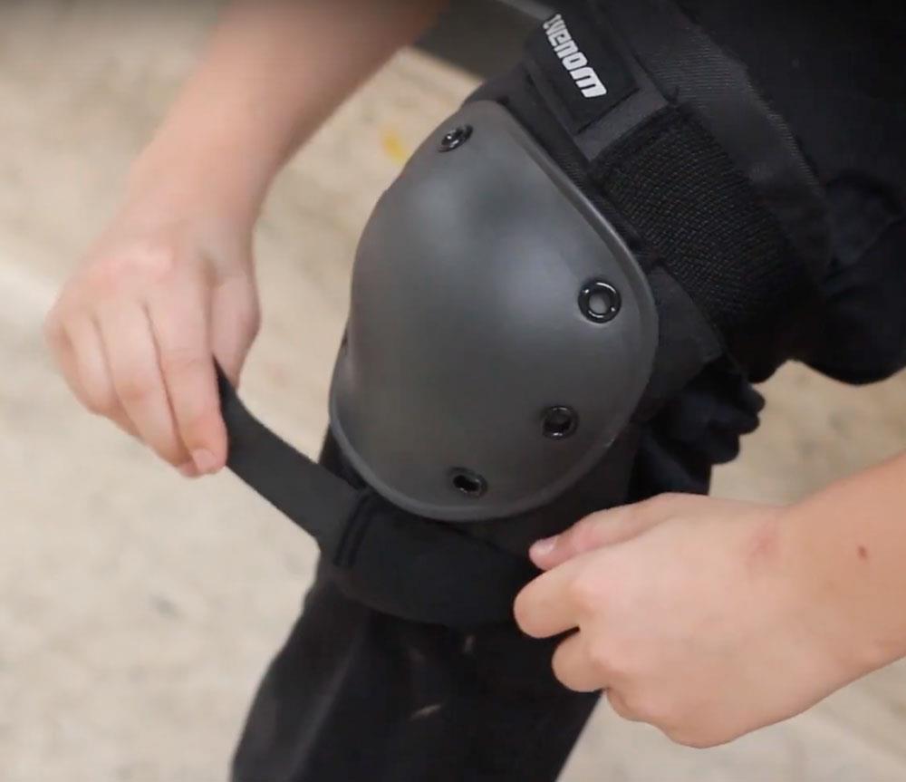 Venom Triple Knee/Elbow/Wrist Pad Set - Adult/Junior Pads Venom Skateboards