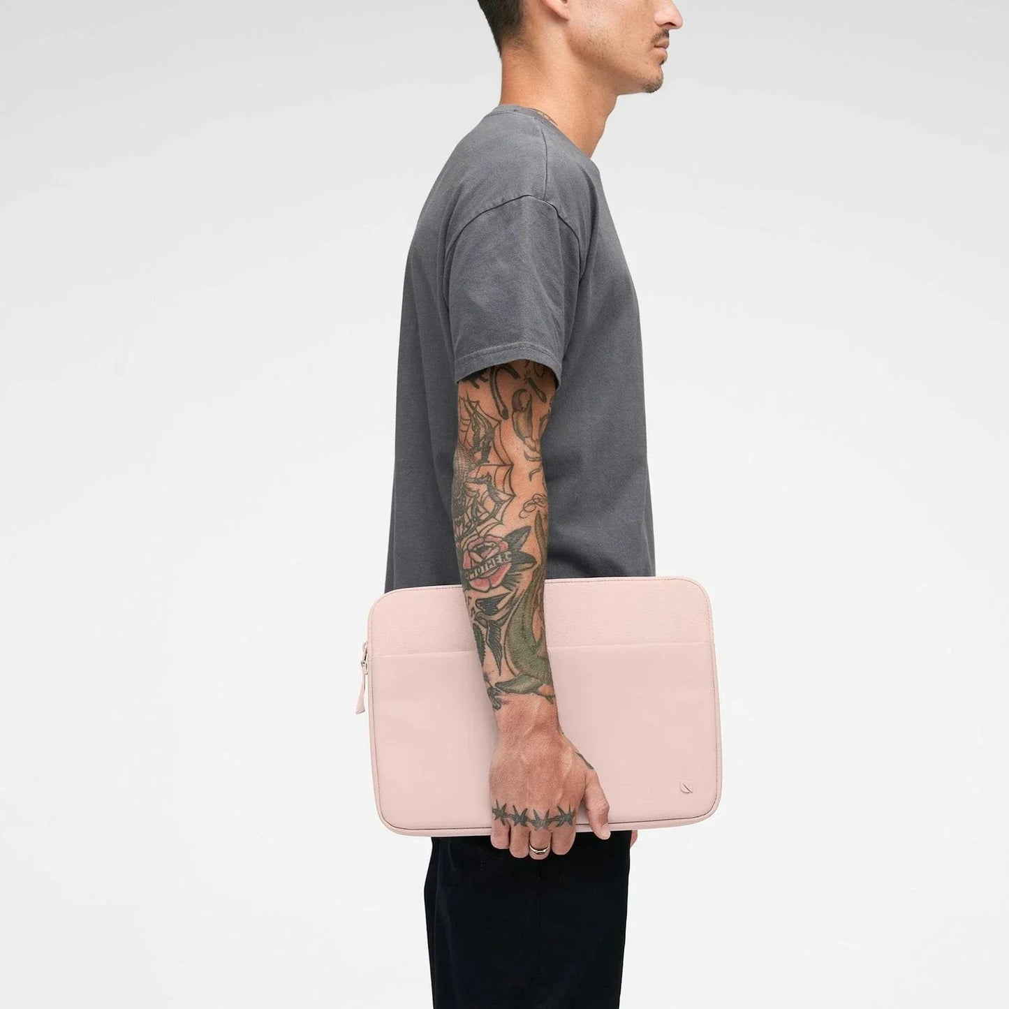 Incase A.R.C. Sleeve with ReSpun 100% Recycled Polyester bag INCASE